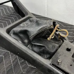 75150-e8700 Datsun Oem 240z Shift Boot Console 1972-73 Black Clips