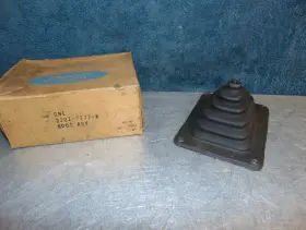 D2oz-7277-a Ford Nos 1972 1973 Torino Ranchero Montego 4 Speed Shifter Boot