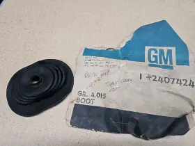 2407424 General Motors Nos Gm 60 62 64 66 67 69 70 72 Chevy Gmc Truck Gearshift Lever Boot 50 Tilt