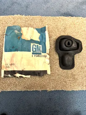 3823347 General Motors 1963 Corvette Nos 3-speed Or Automatic Shifter Boot Gm