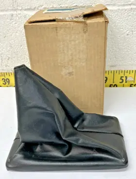 10030232 Gm Oem Manual Transmission Shifter Upper Boot Cover 1982-84 Camaro 713