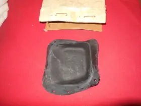 3922319 Gm Nos 1968 - 1976 Chevrolet Corvette Automatic Trans Lower Shifter Boot Seal