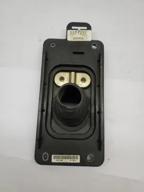 25708841 Gm Genuine Parts Cadillac Cts-v Manual Shift Boot Seals To Floor