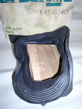 3903917 Gm Genuine Parts 1966 1967 Chevelle Ss 396 Factory 4-speed Lower Console Boot