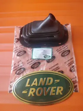 393136 Land Rover Early Range Classic Rrc Gaiter Handbrake 4sp Genuine