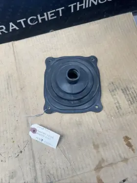 74967-cd000 Nissan 74960-cd000 03-08 350z 6mt Control Shifter Lever Hole Rubber Insulation