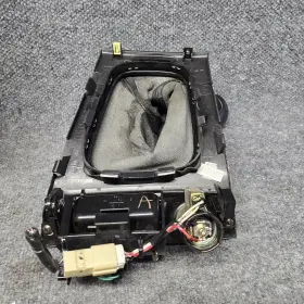 S22003170 Subaru 2005-2009 Outback Shifter Bezel Boot Ashtray Oem 5 Speed Gray #2