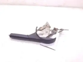 Toyota 547.to1g12 2012 Yaris 1.5l Fwd At Emergency Handbrakes Handle