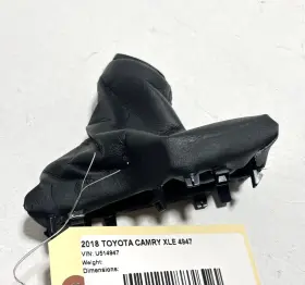 06051 Toyota 58808 2018-2024 Camry Xle Transmission Gear Shift Shifter Boot Cover Oem